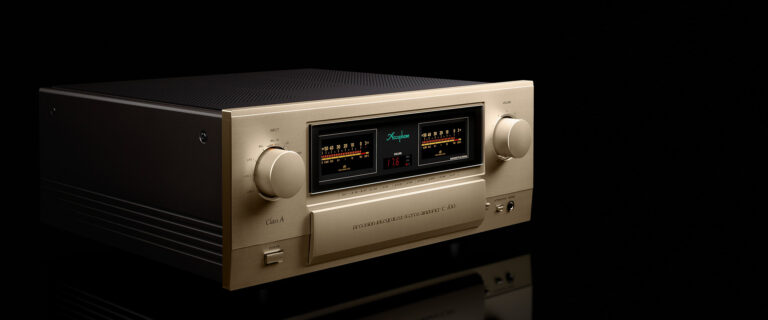 Accuphase E-700